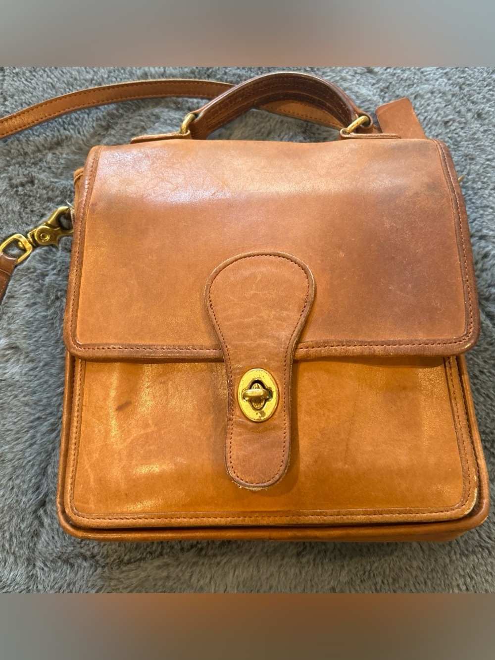 Vintage Coach British Tan Leather Station Bag